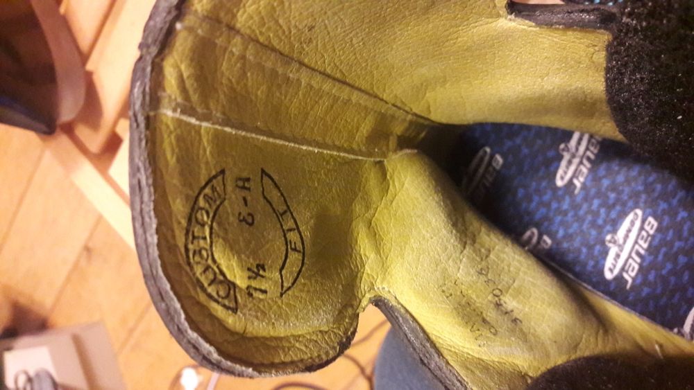 Bauer łyżwy hokejowe rozm.7,5