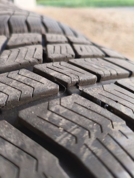 Opony zimowe 205/55 r16 Polaris Continental