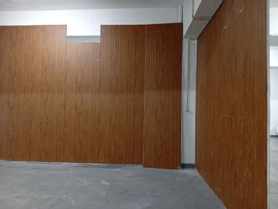 Armazém 110 M2 em Sacavém 1200€