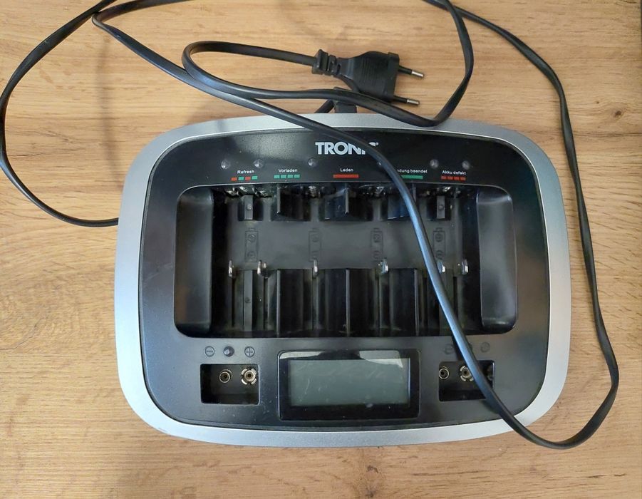 Ładowarka Tronic TLG 1000C5 NI-MH/NI-CD