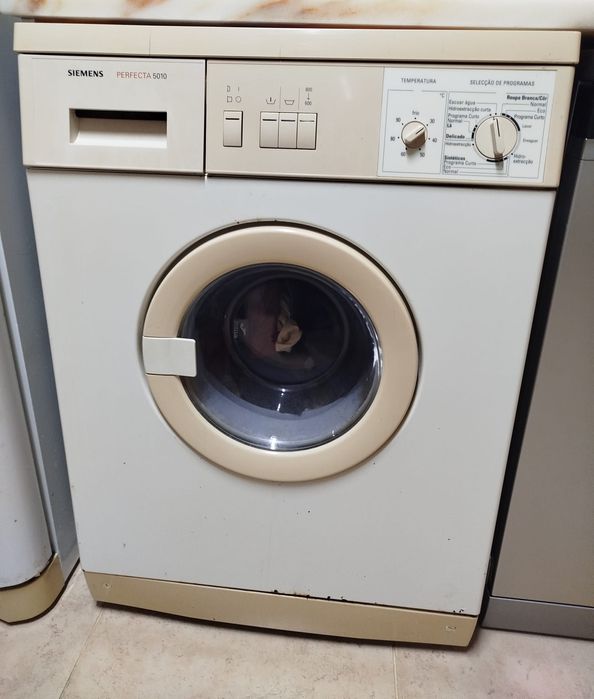 máquina de lavar roupa