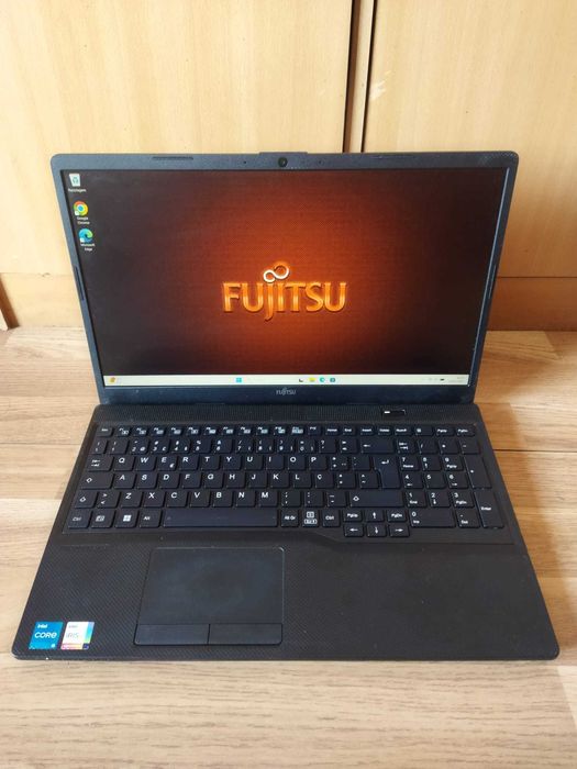 Portátil Fujitsu LifeBook A3511 da 11 Geraçao