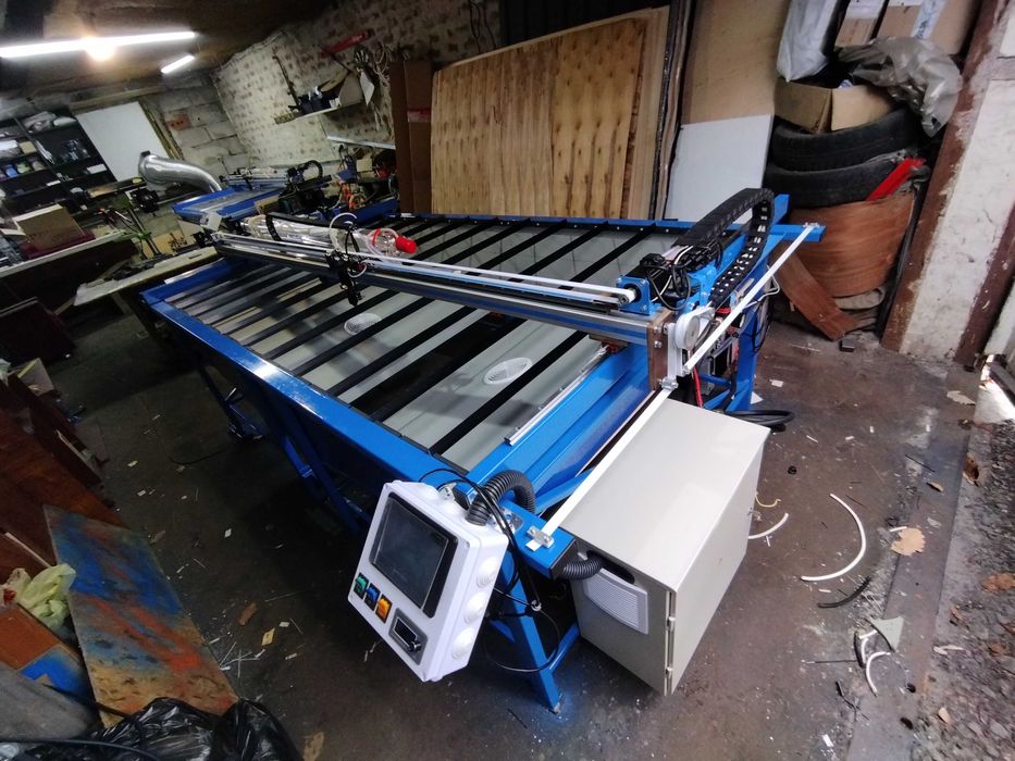 Лазерний станок CO2 із ЧПК/ВИРОБНИЦТВО