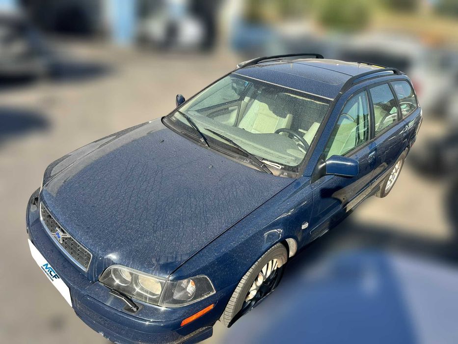 VOLVO V40 Carrinha (VW, 645) 1.9 DI Diesel 115 cv  85 kW 2000 - 2004 D 4192 T3 para peças