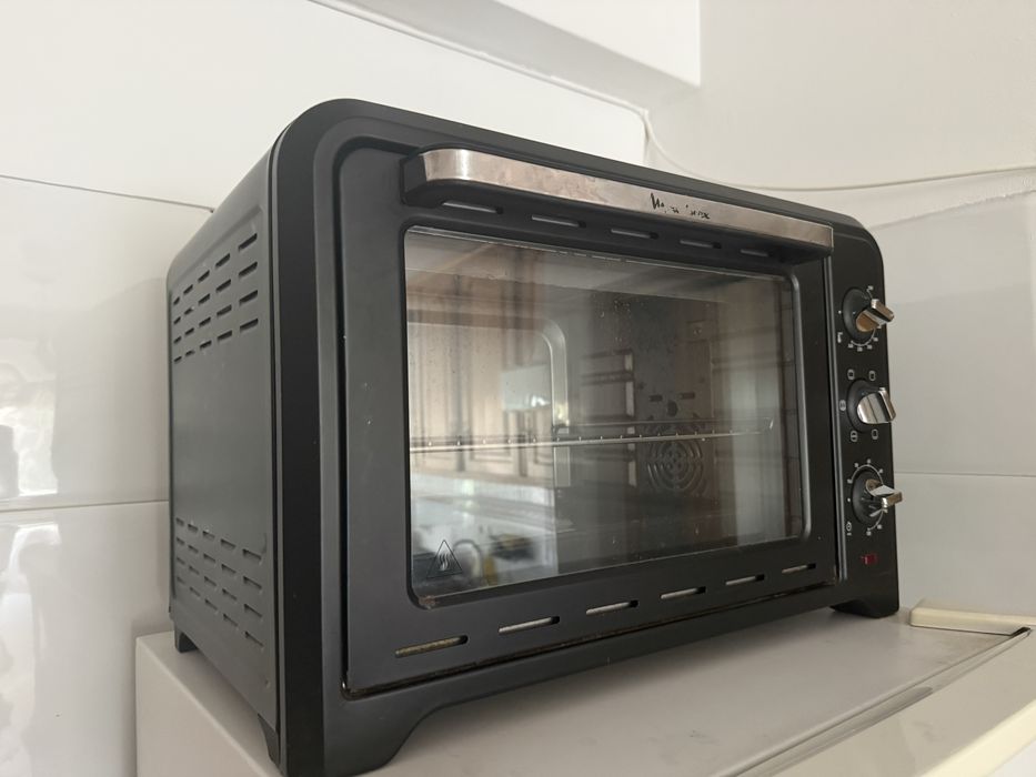Forno eletrico grande