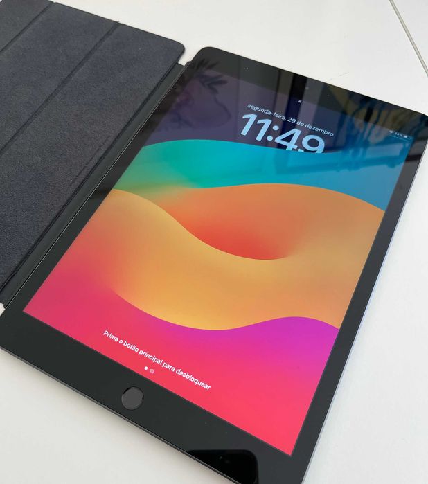 iPad Apple - 7ª geração - 32gb - Wi‑Fi - ótimo estado