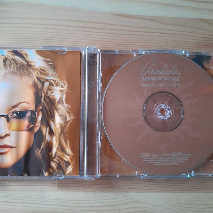 Anastácia - Freak of Nature (collectors)