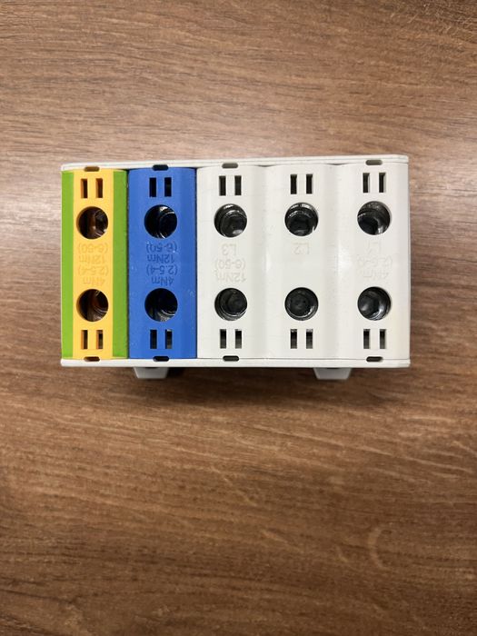 Wyłącznik instalacyjny B 10 A,B 16 A rozłączni 4P 63 A  Hager