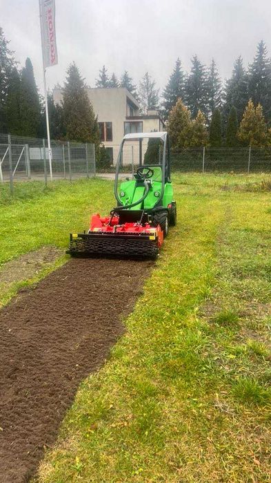 Wynajem ładowarki AVANT 225i Łyżka / glebogryzarka / krata niwelacyjna