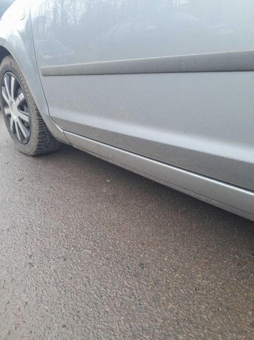 Продам        машину