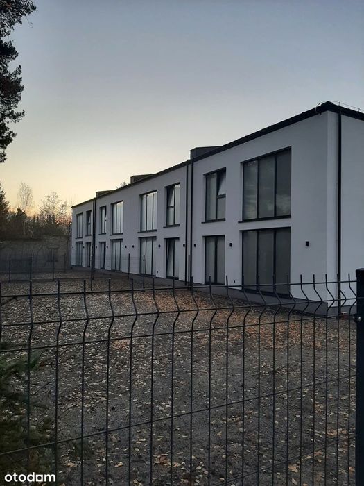 OSTATNI DOM Sulejówek pod Warszawą antresola