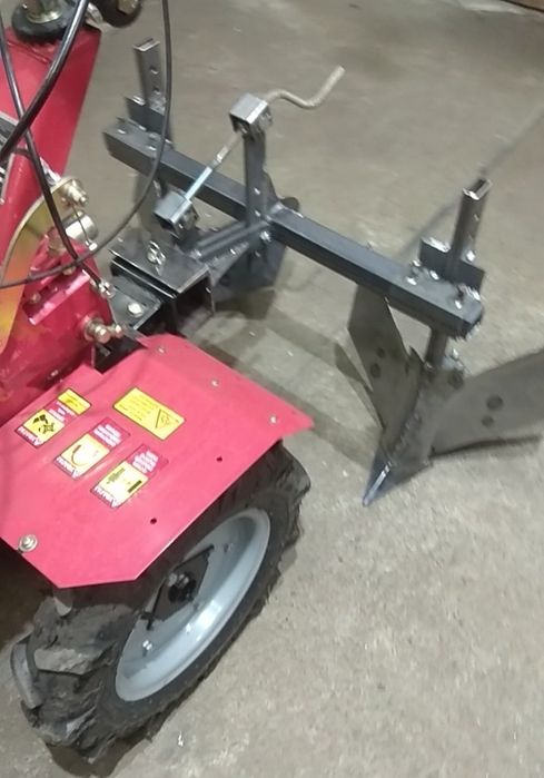 Окучник -сажалка до мотоблока