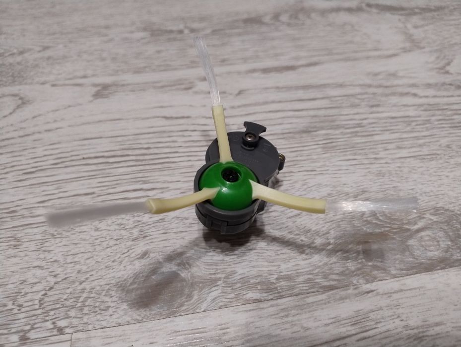 Moduł szczotki bocznej Irobot Roomba e5 z Nową szczotką