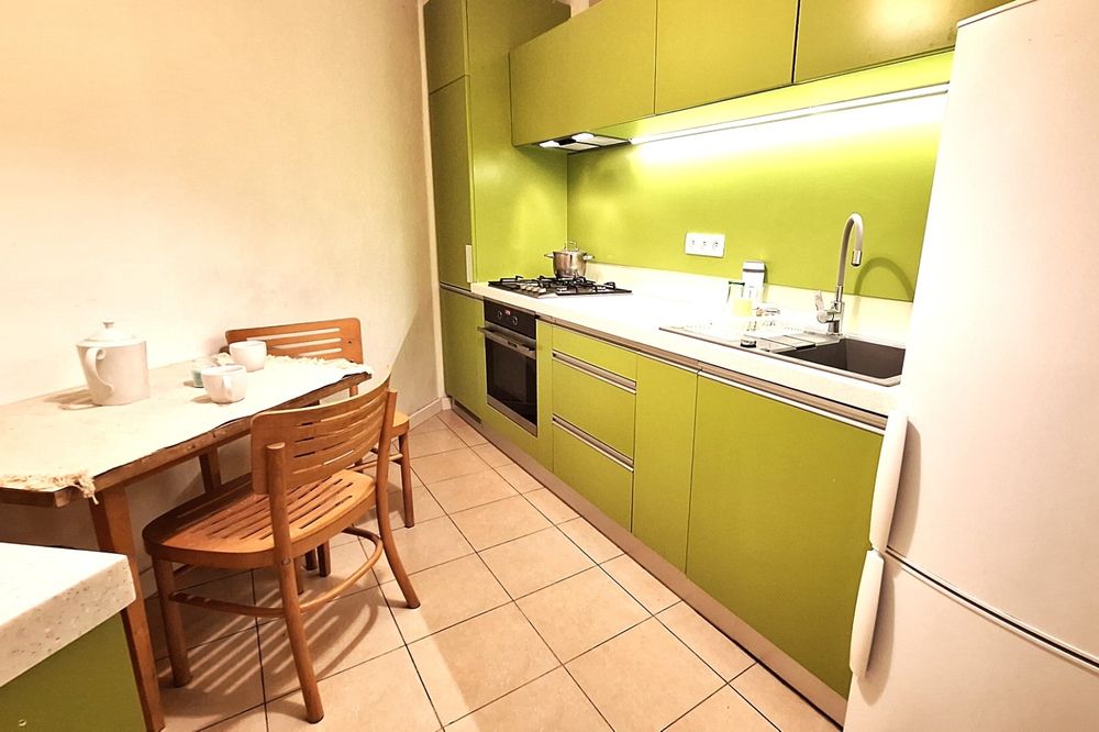 mieszkanie 4 pok. / 62m2_ 3 niezależne pokoje + salon  _ osiedle Gwiazdy _ al. Roździeńskiego