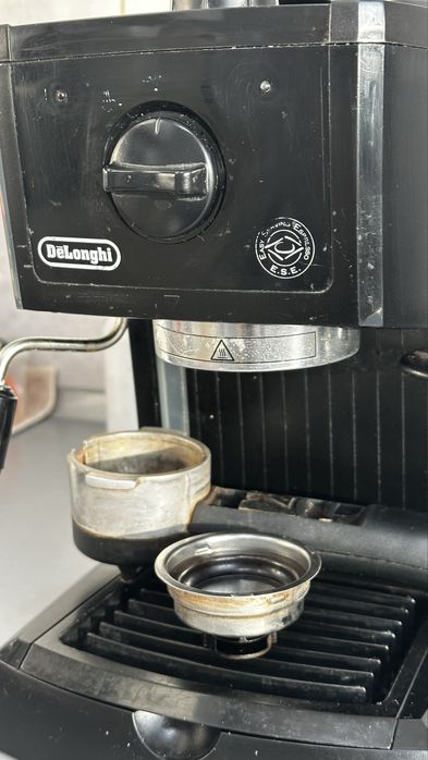 Кавова машина DELONGHI