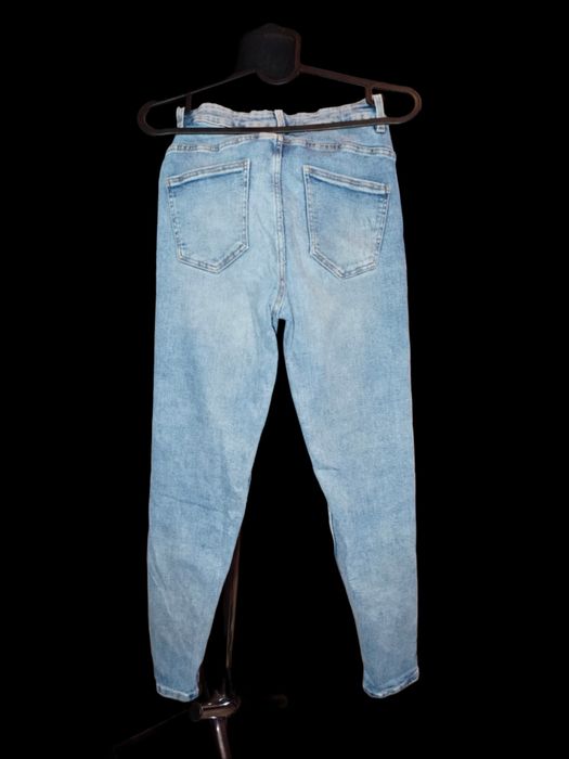 Dżinsy denim jeans spodnie długie damskie cropp