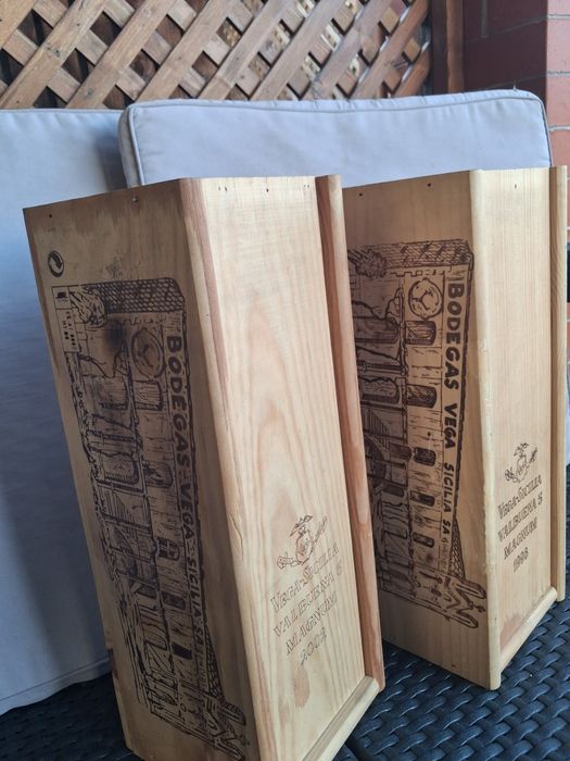 Caixas de vinho em madeira