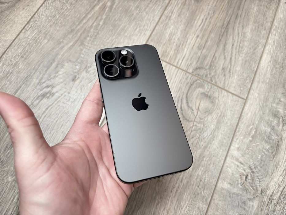 iPhone 15 Pro 1TB Black Titanium