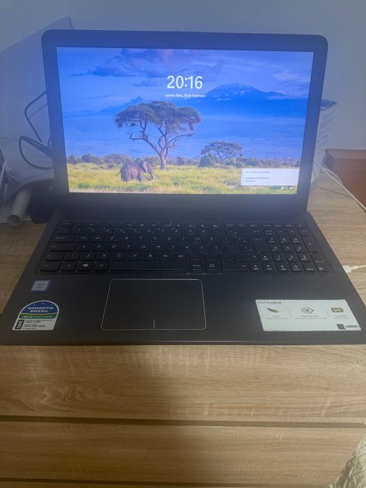 Notebook Asus + Projetor