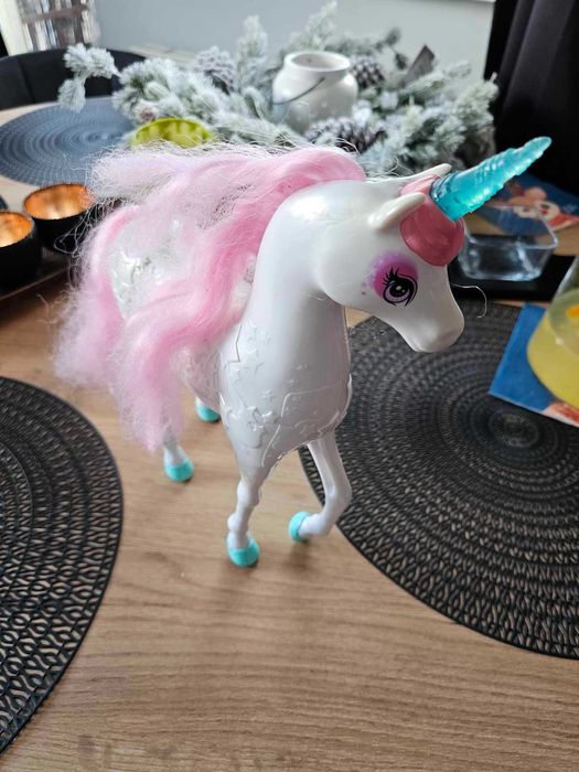 Barbie, zabawka interaktywna Jednorożec - magiczne włosy, GFH60