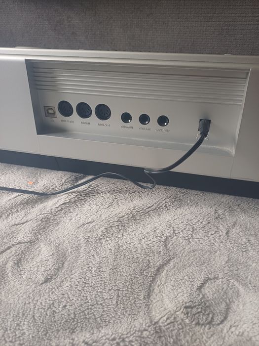 Продам синтезатор MEDELI mc850
