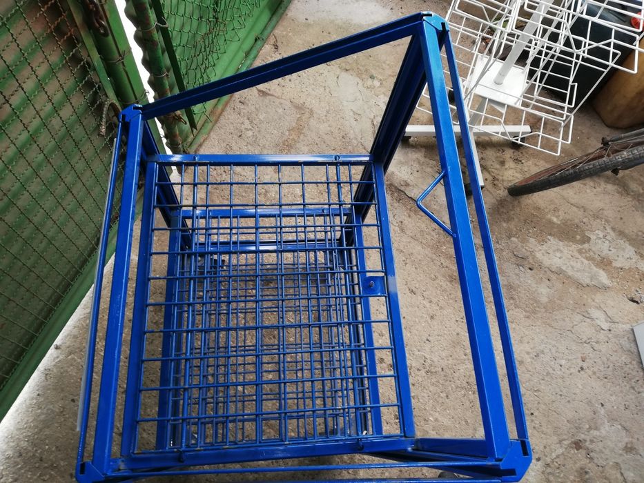 Prateleiras usadas com rodas