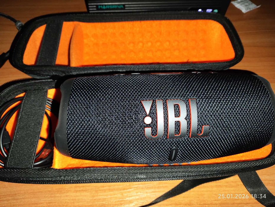 Портативна акустика JBL Charge 5 Black (JBLCHARGE5BLK)