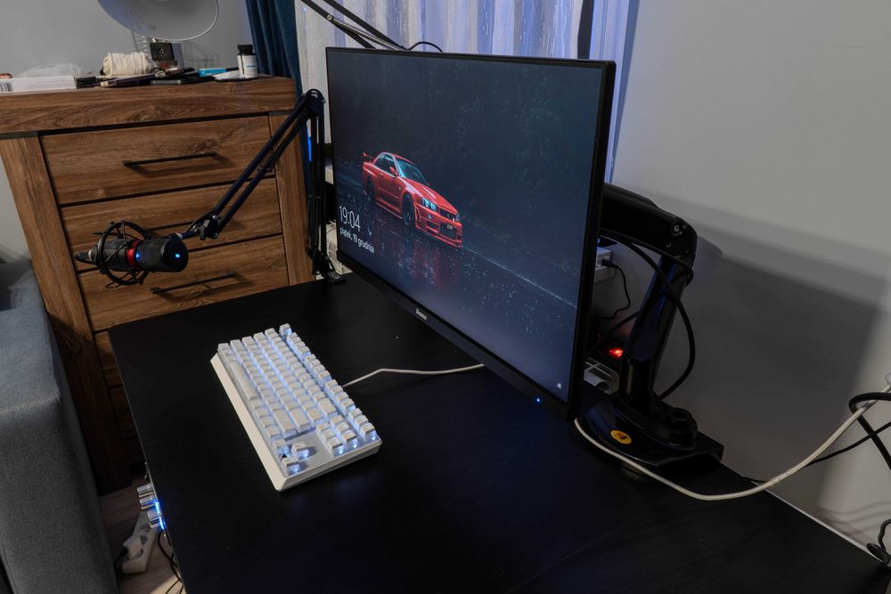 Zestaw - Biurko elektryczne, komputer, monitor oraz akcesoria OKAZJA!!