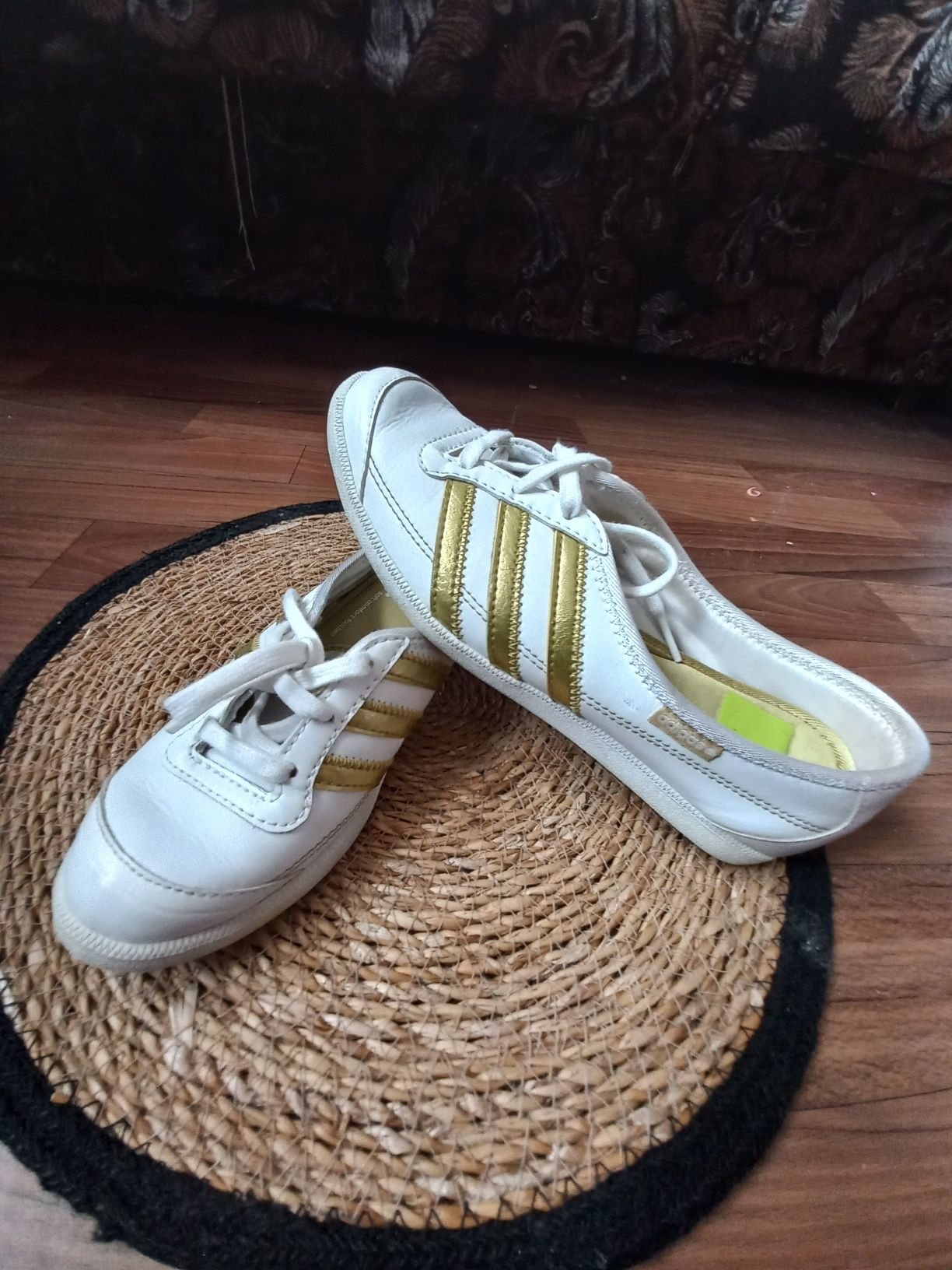 990 Olx