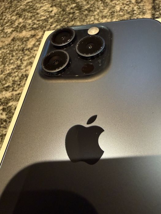 Iphone 15 Pro 128gb Blue Titanium + case