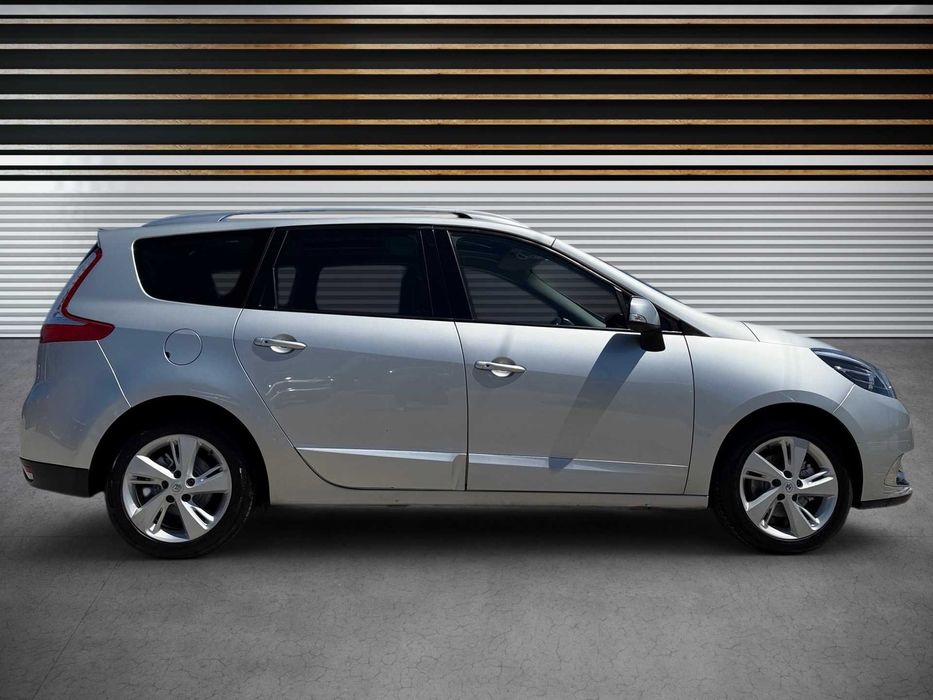 Renault Scénic 1.5dci 7Lug Panoram+DVD+Pele c/Garantia - 169€ p/mês