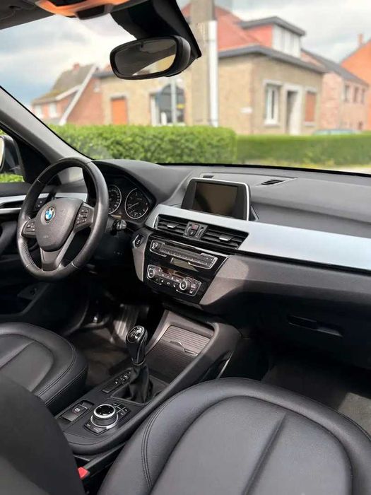 BMW X1  Б/у запчастини Бампер