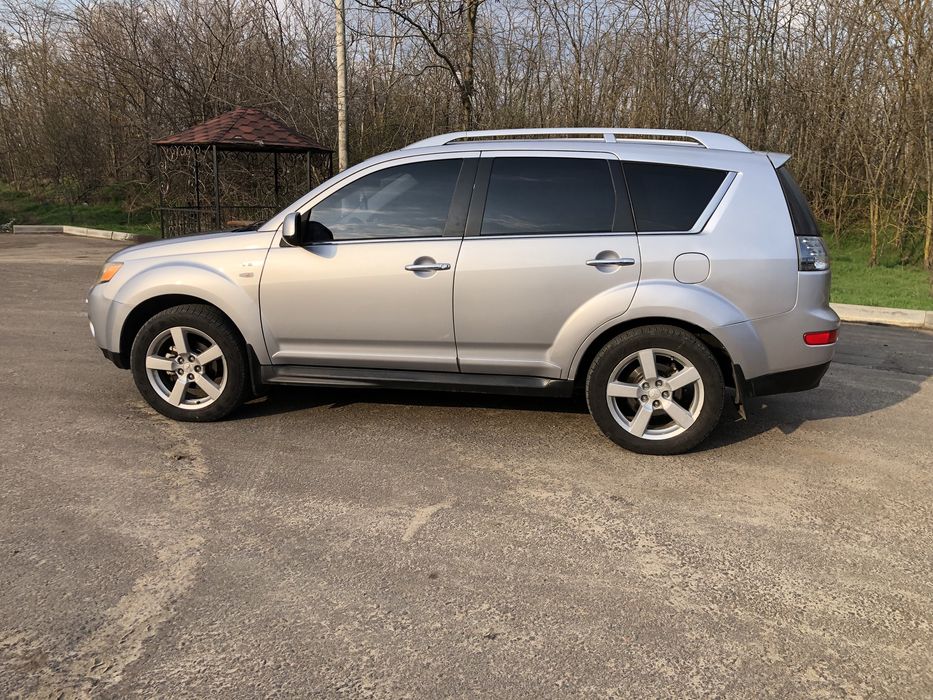 Mitsubishi  xl.