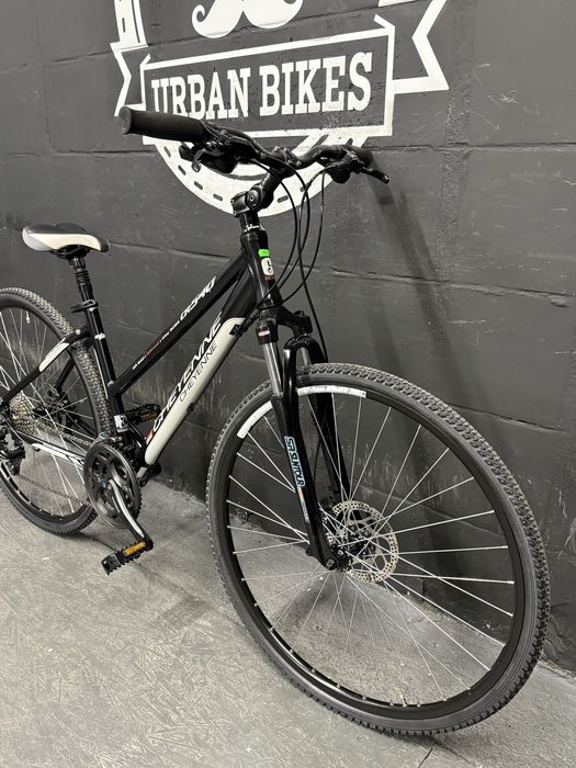 Rower miejski Crossowy Cheyenne CR 540 Shimano Tourney hamulce hydrauliczne 43 cm Urban Bikes