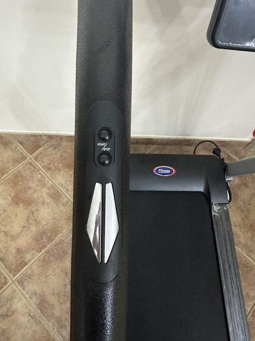 Passadeira Elétrica de Corrida Inteligente Clover Fitness A8+