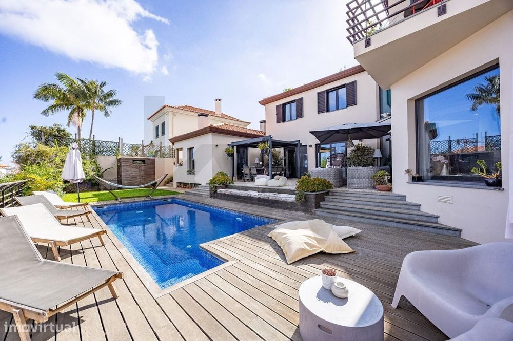 Moradia T5 com Piscina, Jardim e Garagem | São Martinho