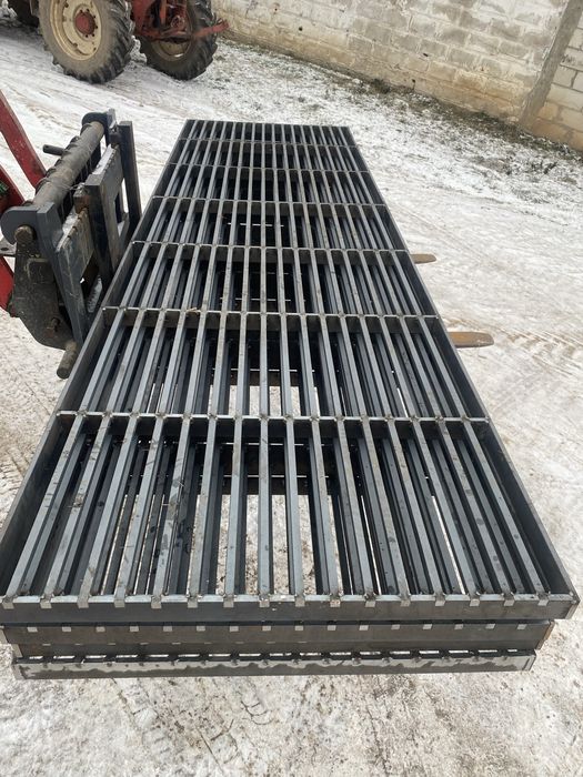 Ruszt ruszta kraty dla bydła wygrodzenia stanowiska maty