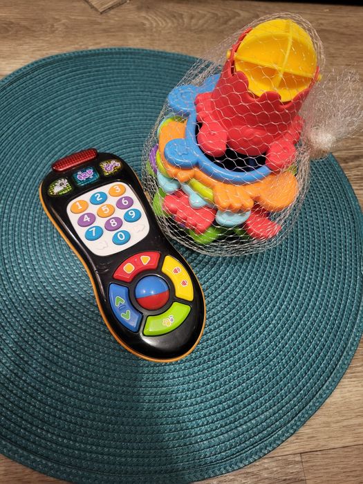 Музичний пульт Limo toys та кольорова пірамідка для малюків