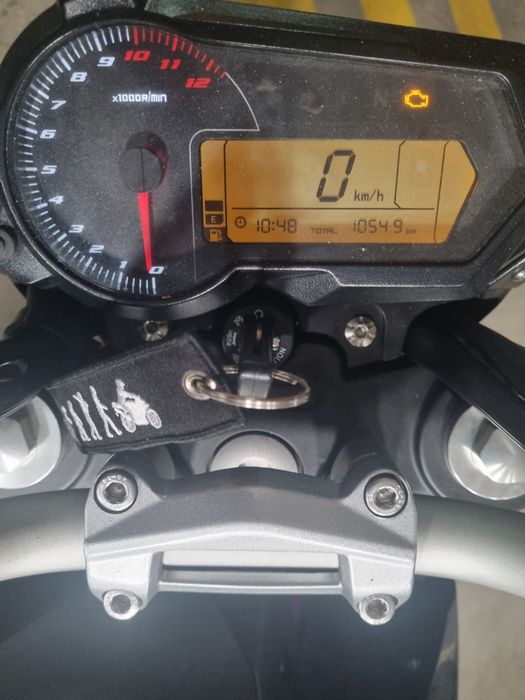 Mota Benelli TNT 125