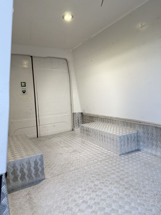 Iveco Daily 35C18 2015 rok chłodnia