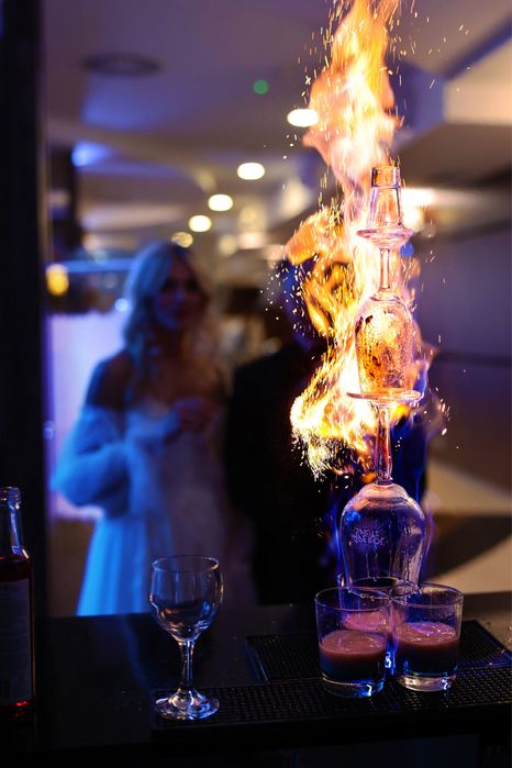 Drink Bar. Barman na wesele.