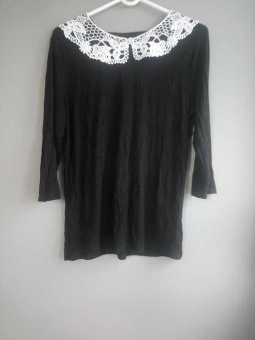 Bluzka r. Xl. Wyglada na r. L, 95% wiskoza z kołnierzem Violana