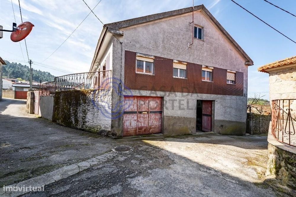 Moradia em Coura, Armamar