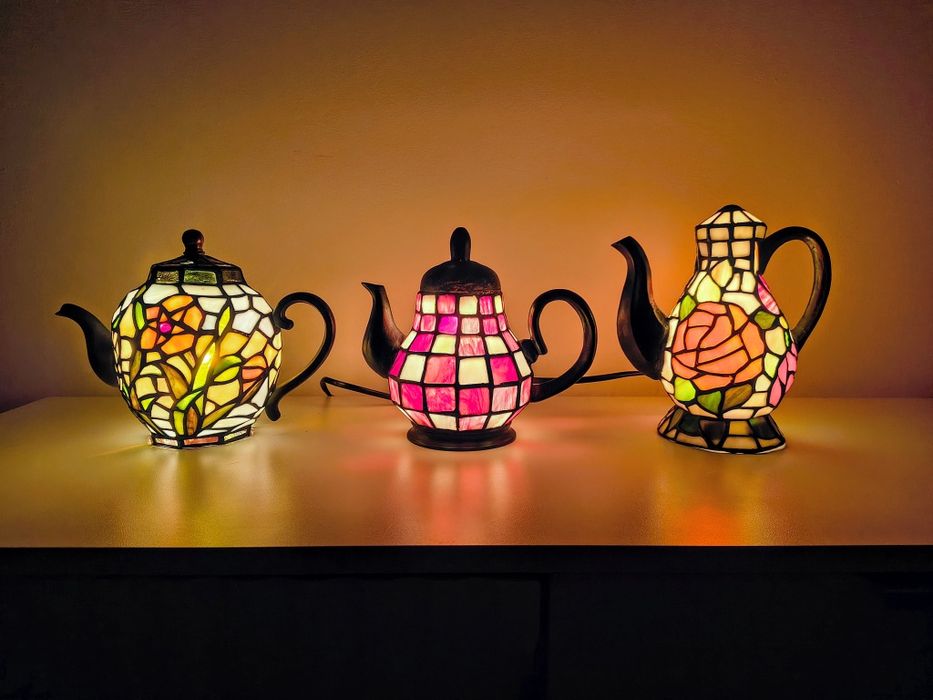 Tiffany lampa witrażowa stołowa / nocna / biurowa "imbryk"