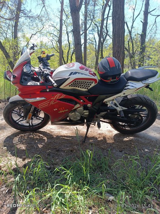 Мотоцикл Loncin LX300GS