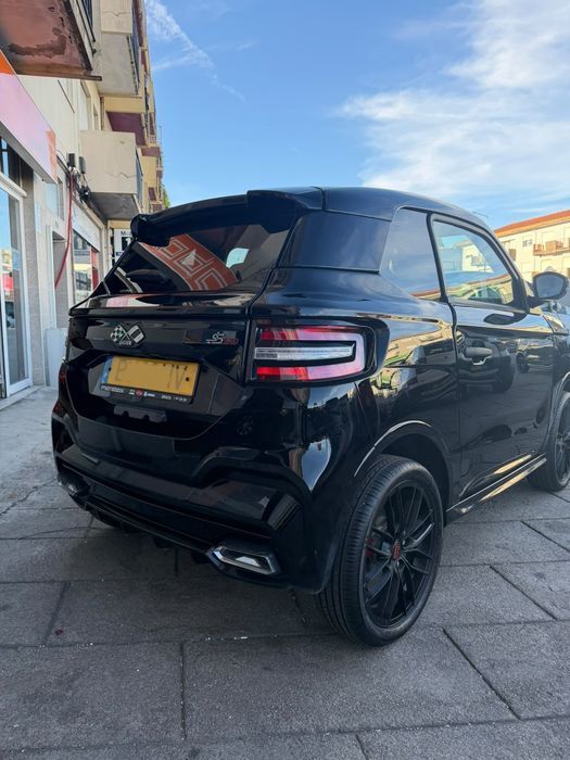 LIGIER JS 50 ULTIMATE   ELÉTRICO  2025 com 12.000km