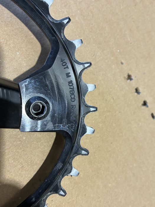 Pedaleiro SRAM Rival Gravel 40t