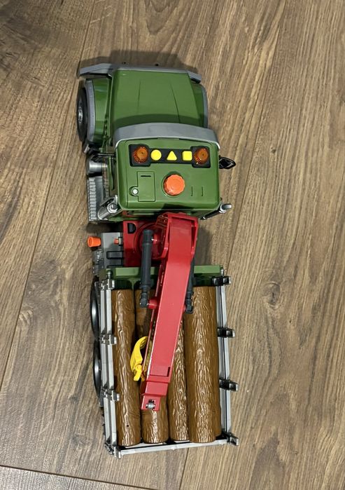 Ciężarówka z drewnem