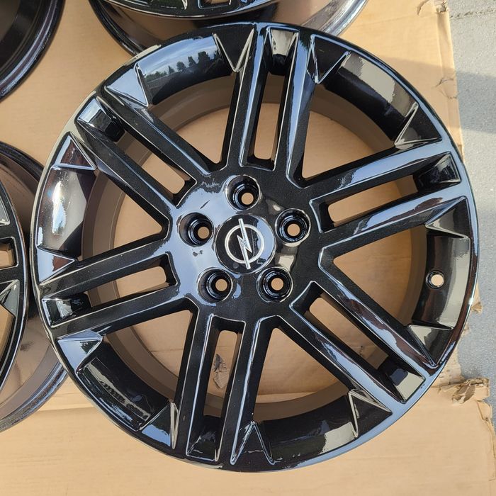 Felgi aluminiowe OPEL 17 cali 5x110 czarne GM 13183227