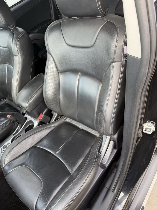 Салон outlander Xl новий